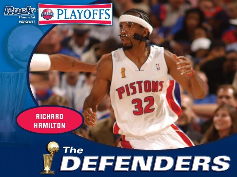 火箭哈登末节爆发连得15分（哈登末节连砍15分火箭核心爆发）