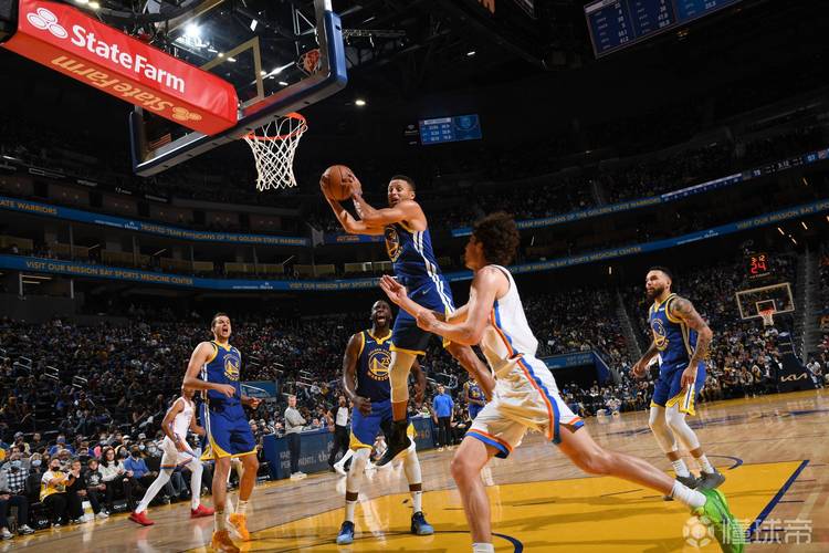 坎贝尔：我的速度不比范德芬慢，高速情况下我还能灵活移动（坎贝尔：速度不逊范德芬，高速奔跑我依旧灵活）