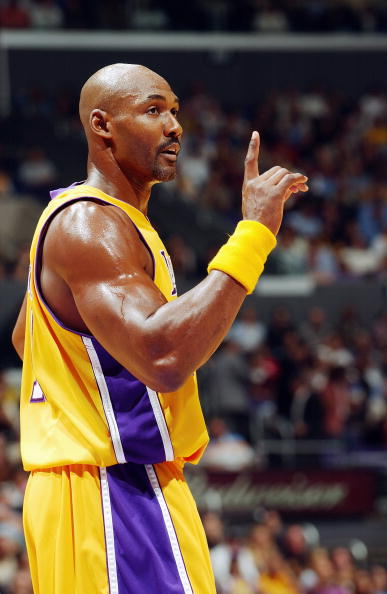 火箭vs国王前瞻：杜兰特再战威少，火箭回到主场志在必得（火箭主场战国王前瞻：杜兰特与威少再度相逢，誓取胜利）