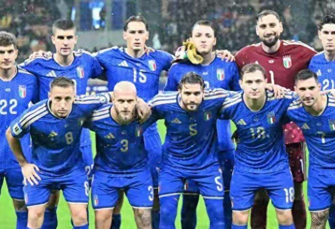 都体：弗拉霍维奇遭遇左腿拉伤，预计将缺阵至今年年底（《都灵体育报》：弗拉霍维奇左腿拉伤，预计缺席至今年年底）