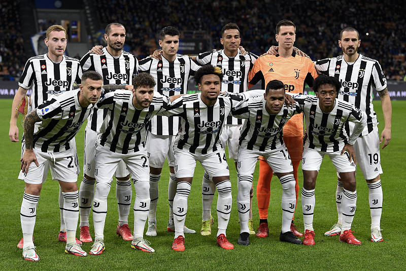 欧冠淘汰赛前瞻：曼联对阵巴黎,（欧冠淘汰赛焦点战：曼联迎战巴黎）